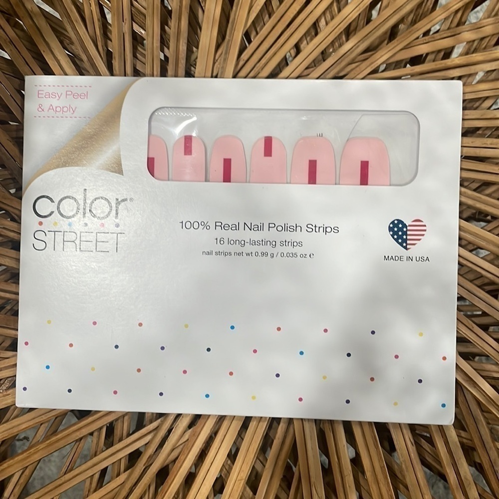 Nails color street pink‎ outside the box